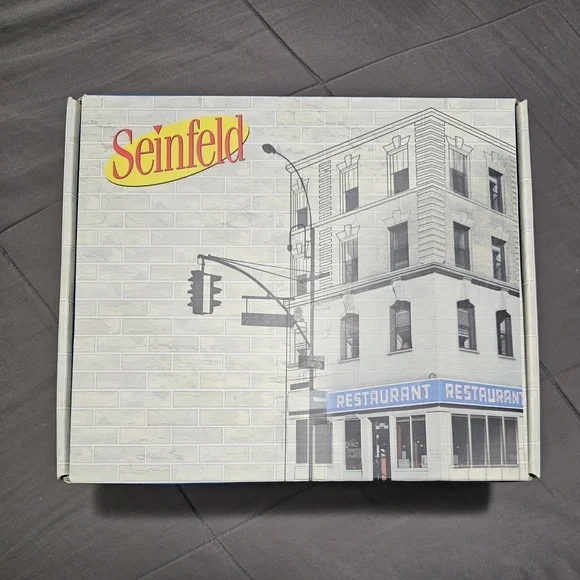 6 Funko Pop Seinfeld Vinyl Figures Set and A Box Of Random Items - Picture 5 of 16